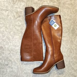 Boots nwt